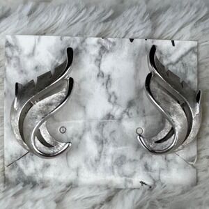 Vtg‎ Crown Trifari Clip On Earrings Silver Tone Art Nouveau Art Deco Design 50s